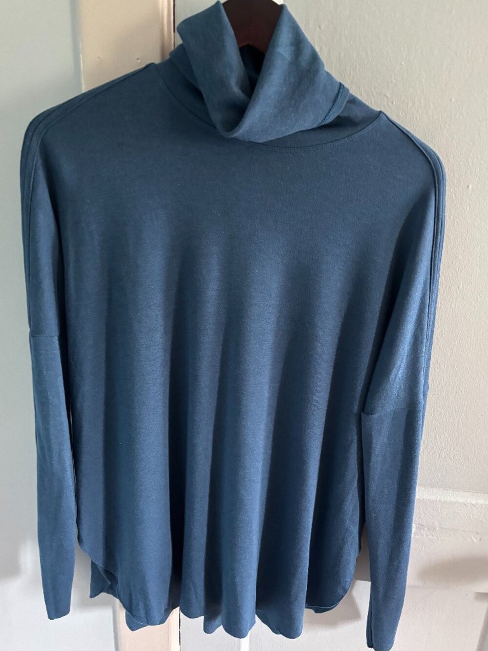 Kit and Ace Burrow Turtleneck - Steel Blue/Deep Teal - Size S -VGUC